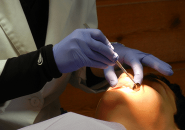 El Gobierno prevé aumentar las prestaciones de la salud bucodental