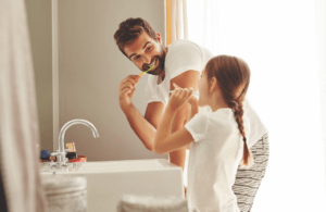 Consejos para que los pequeños se cepillen los dientes